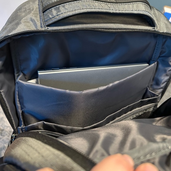 Metallic gray Samsonite backpack. - Picture 9 of 10